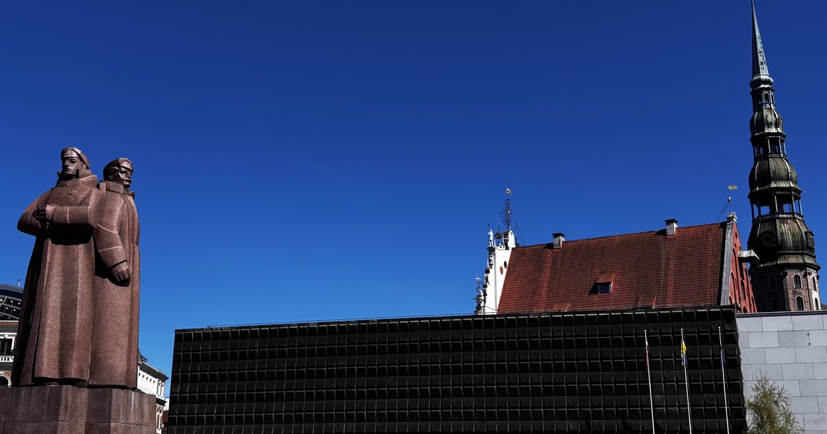 El Monumento a los Fusileros Letones y el Museo de la Ocupación de Letonia, Riga.