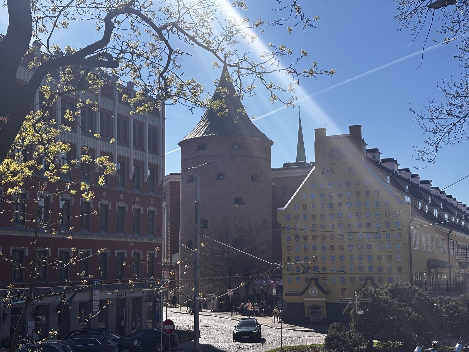 La Torre de la Pólvora (Pulvertornis) en Smilšu iela, Riga, Letonia